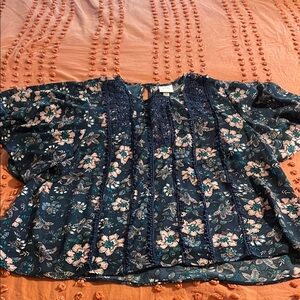 Women’s size XXL blouse
